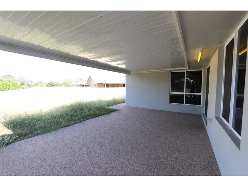 9 Blue Gums Drive, Emerald QLD 4720