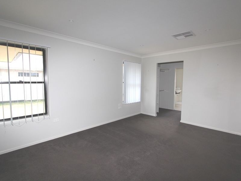 30 Mayfair Drive, Emerald QLD 4720