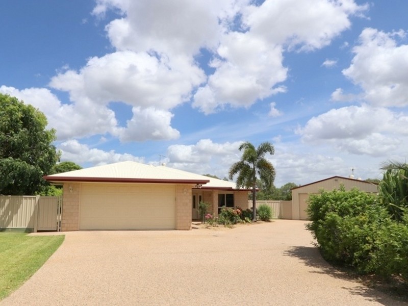 25-27 Mooney Crescent, Emerald QLD 4720