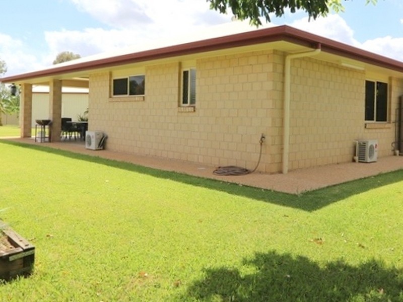 25-27 Mooney Crescent, Emerald QLD 4720