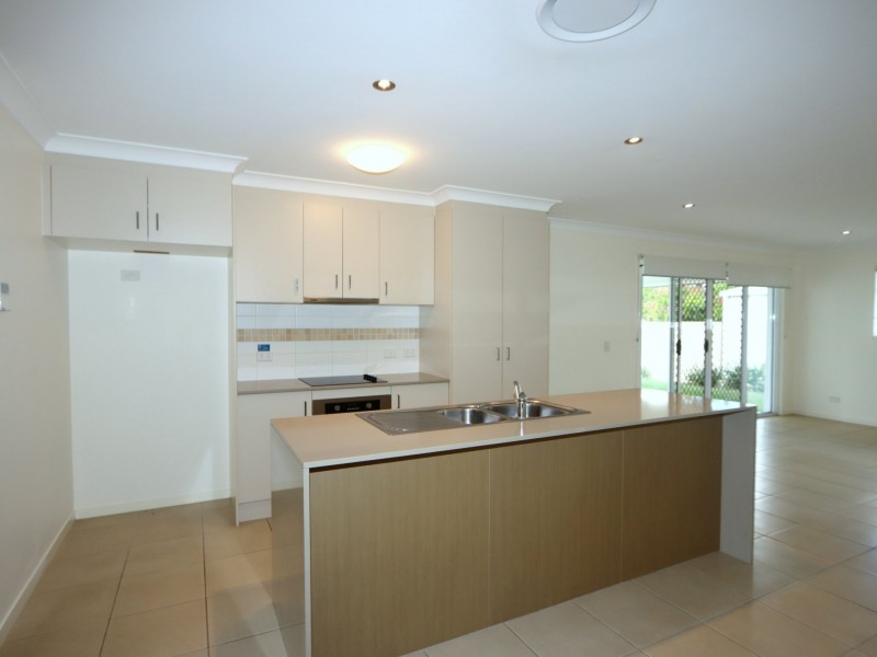 12B Rosehill Road, Emerald QLD 4720