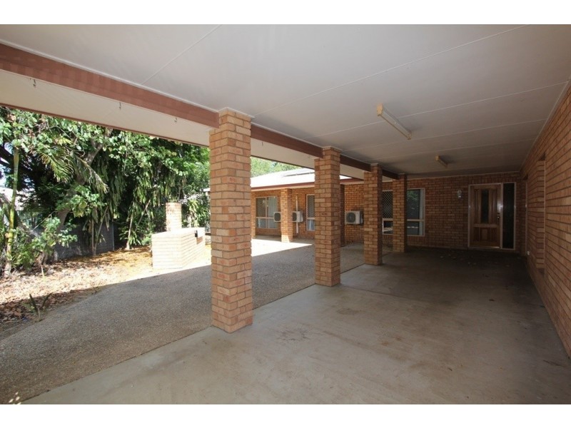 8 Judith Grove, Emerald QLD 4720