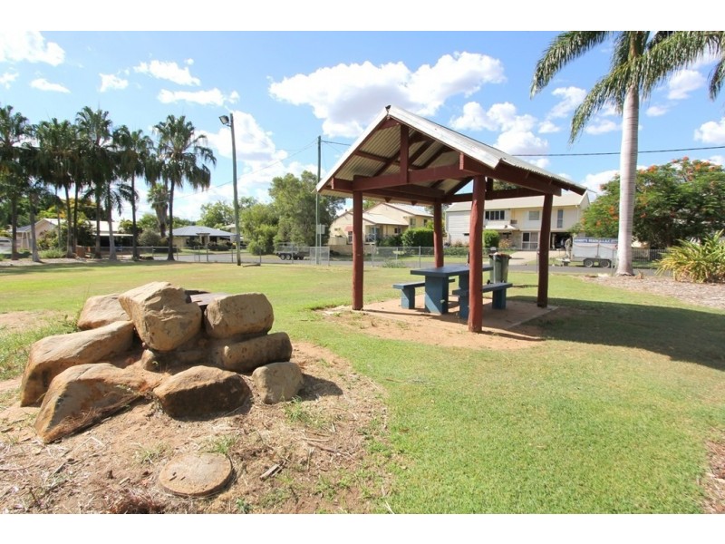 8 Judith Grove, Emerald QLD 4720
