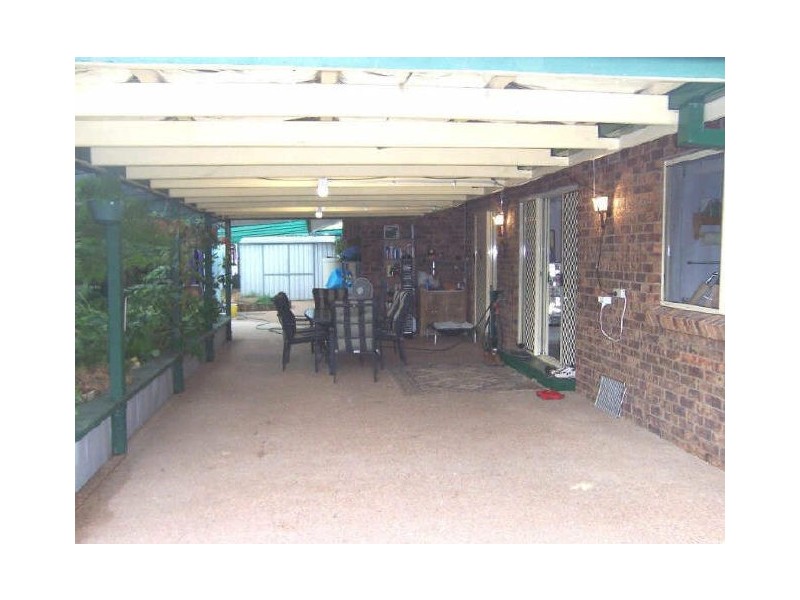 1 Rivoli Place, Emerald QLD 4720
