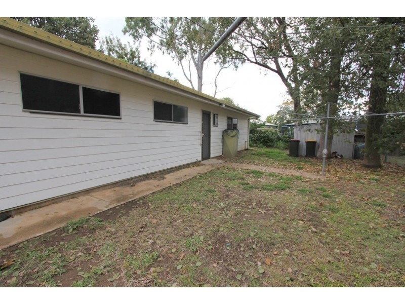 2/99 Opal Street, Emerald QLD 4720