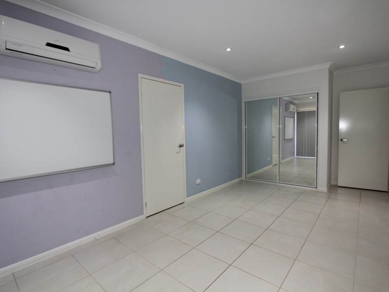 10 Rosehill Road, Emerald QLD 4720