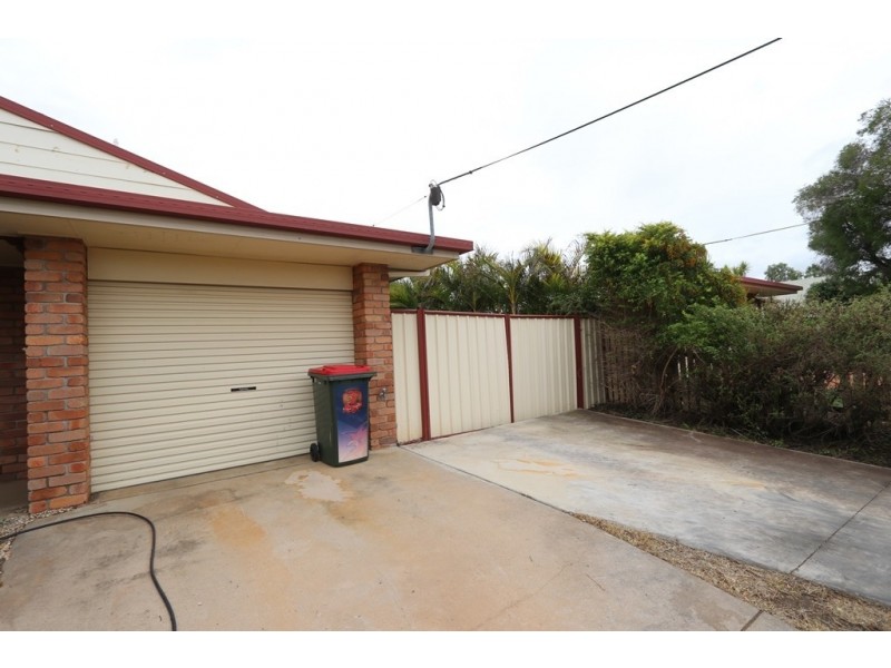 9 Cowan Cr, Emerald QLD 4720