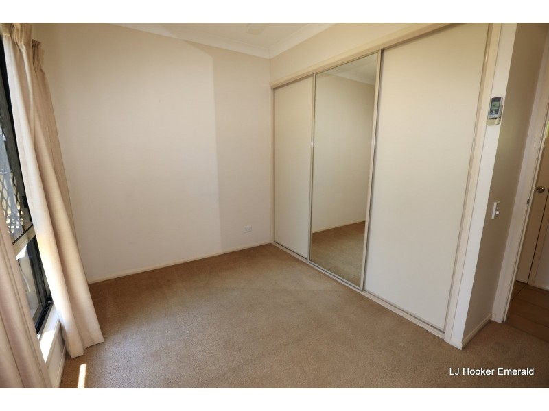 7/7 Poinciana Drive, Emerald QLD 4720