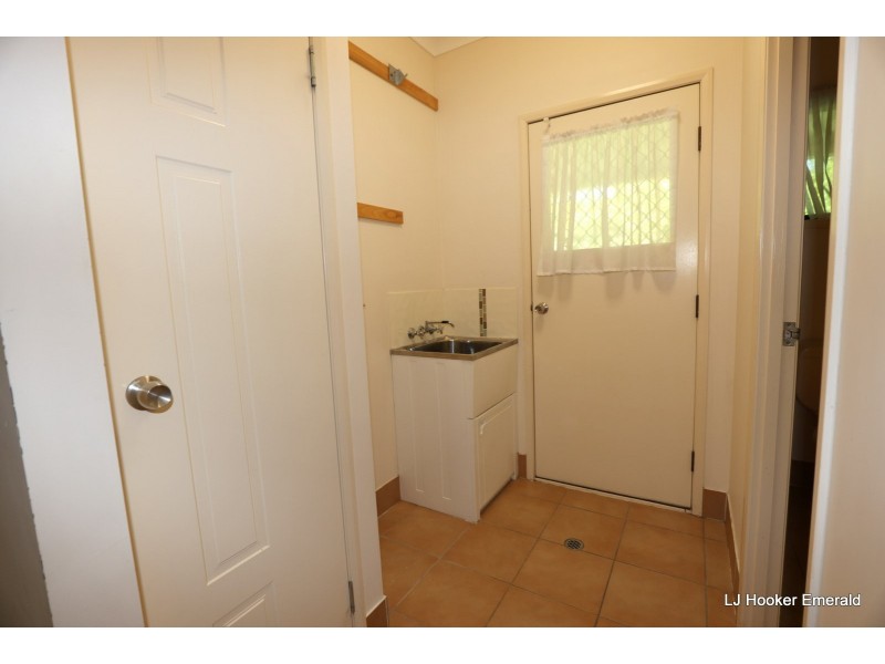 7/7 Poinciana Drive, Emerald QLD 4720