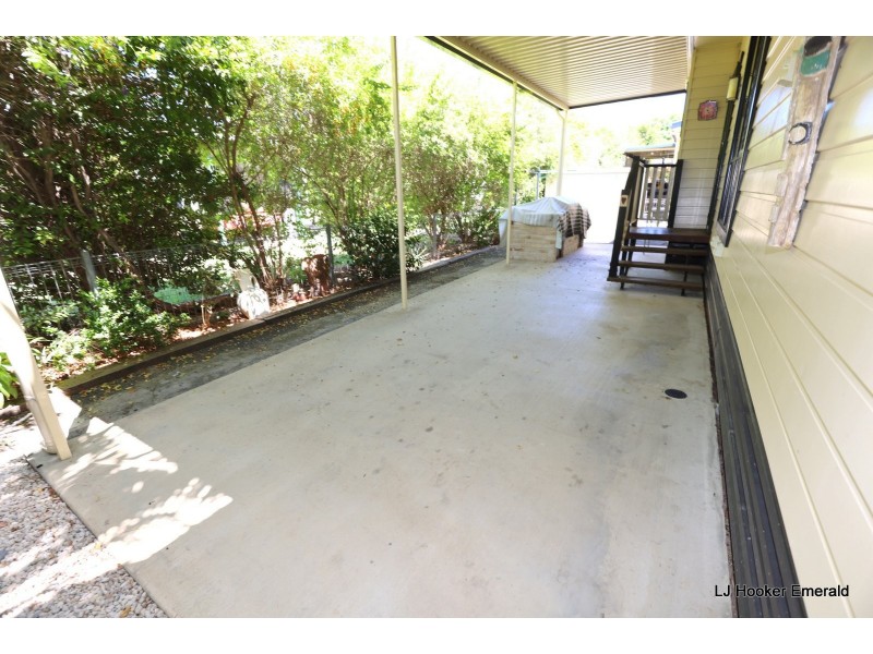 7/7 Poinciana Drive, Emerald QLD 4720