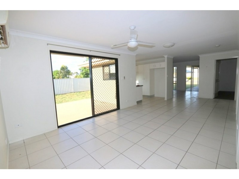 9 Rogers Street, Emerald QLD 4720