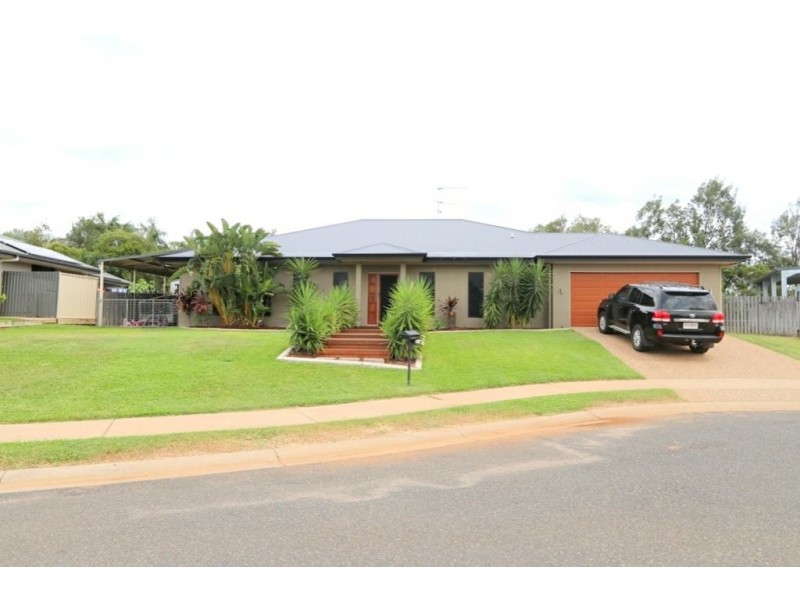 5 Chandon Court, Emerald QLD 4720