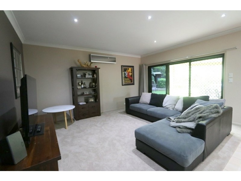 5 Chandon Court, Emerald QLD 4720