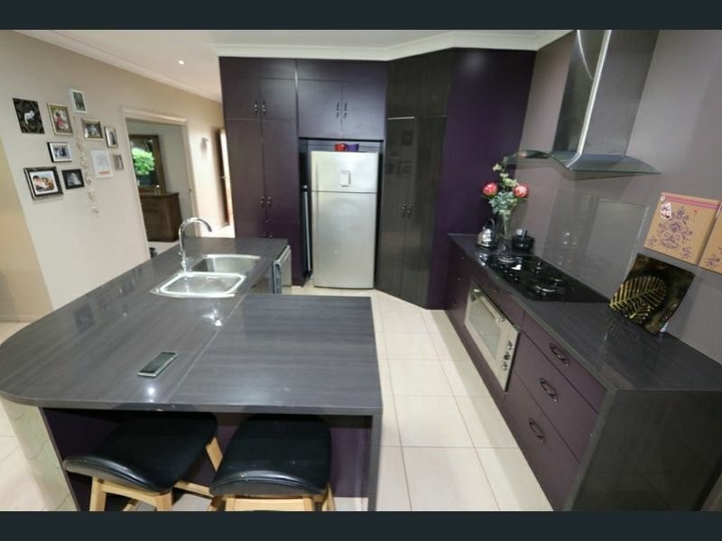 5 Chandon Court, Emerald QLD 4720