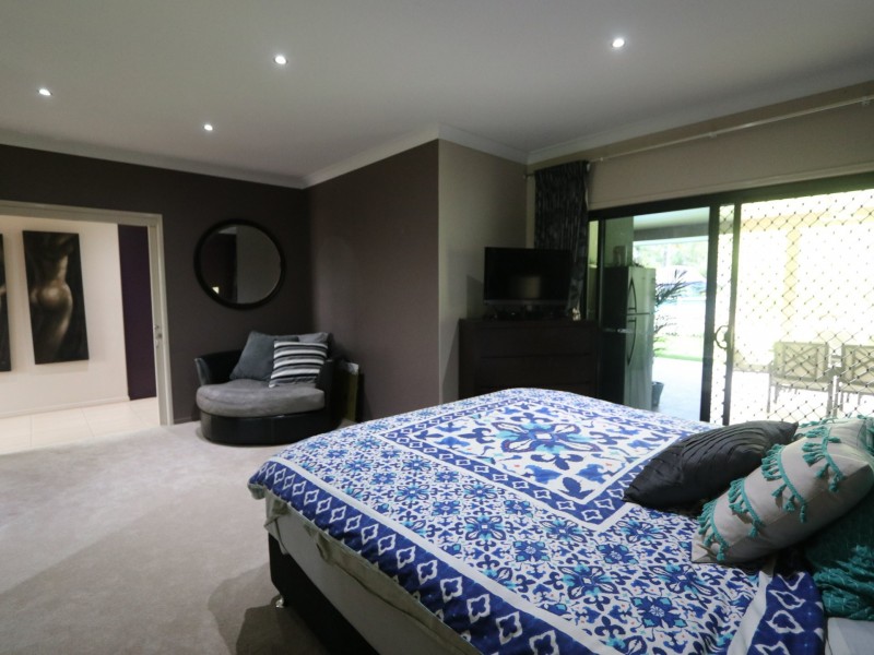 5 Chandon Court, Emerald QLD 4720