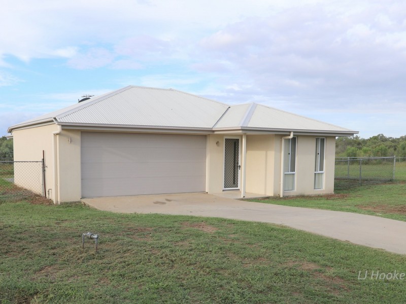 15 Scott Peak, Capella QLD 4723