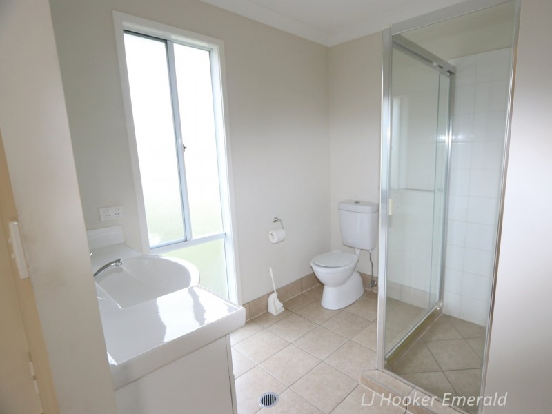 15 Scott Peak, Capella QLD 4723