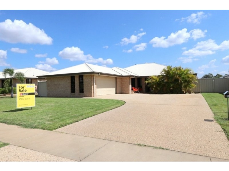 32 Moriarty Street, Emerald QLD 4720