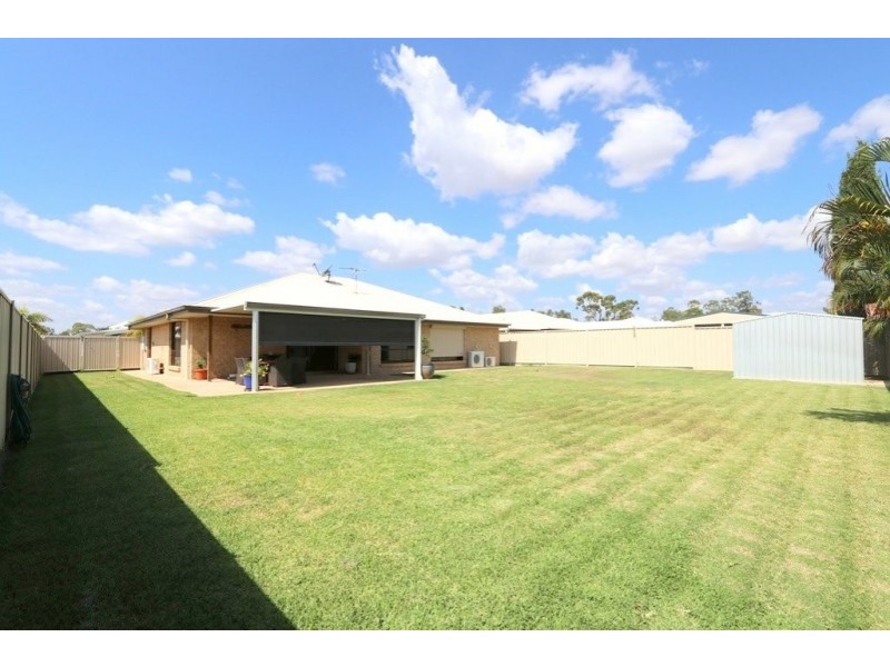 32 Moriarty Street, Emerald QLD 4720
