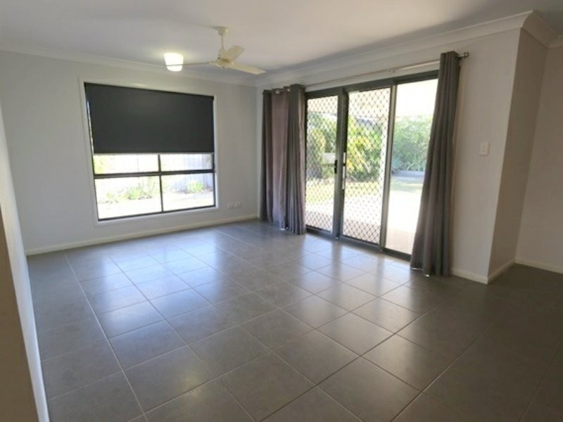 9 Lauren Drive, Emerald QLD 4720