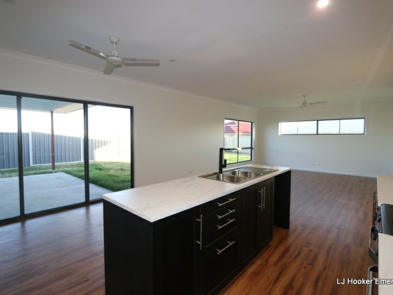 8 Costello Court, Emerald QLD 4720