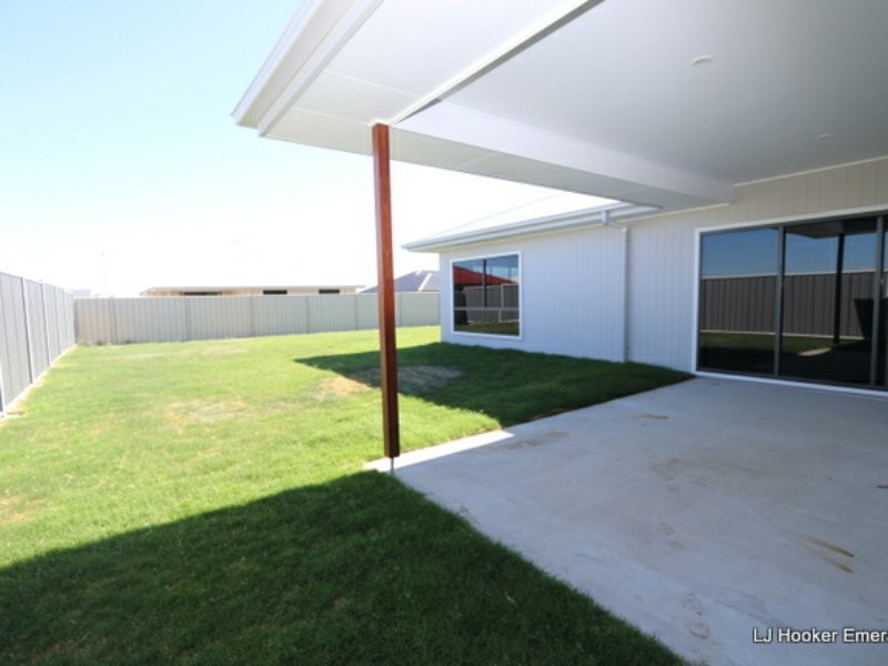 8 Costello Court, Emerald QLD 4720