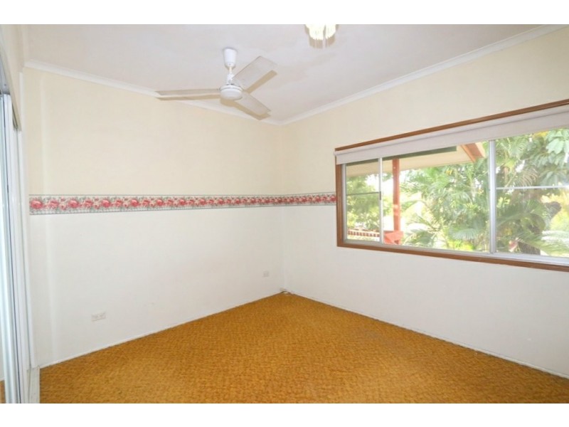 12 Mellish Crescent, Emerald QLD 4720