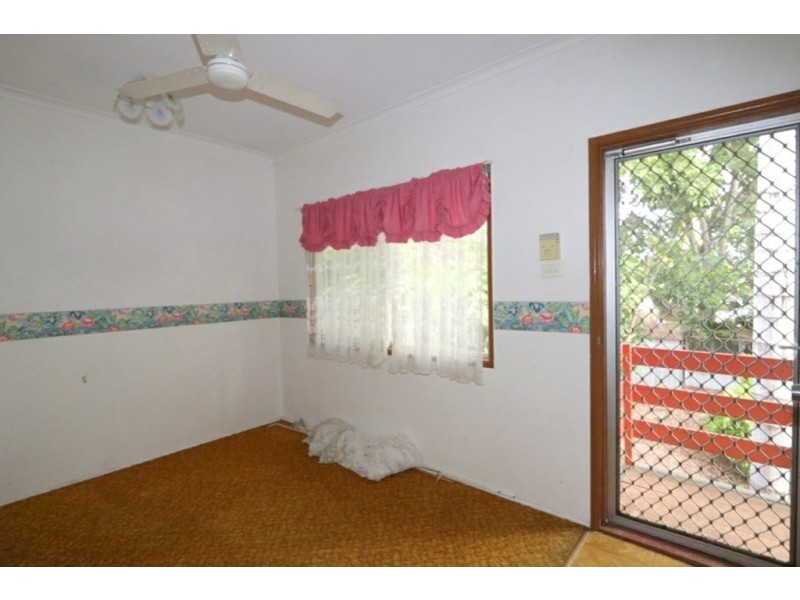 12 Mellish Crescent, Emerald QLD 4720