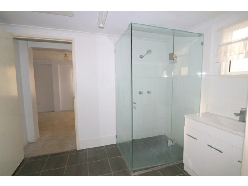 12 Mellish Crescent, Emerald QLD 4720