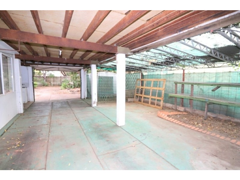 12 Mellish Crescent, Emerald QLD 4720