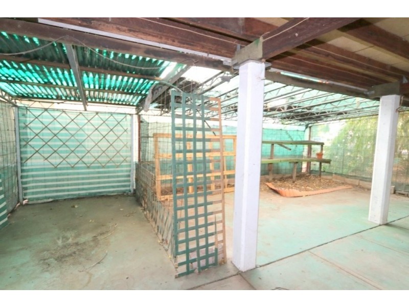 12 Mellish Crescent, Emerald QLD 4720