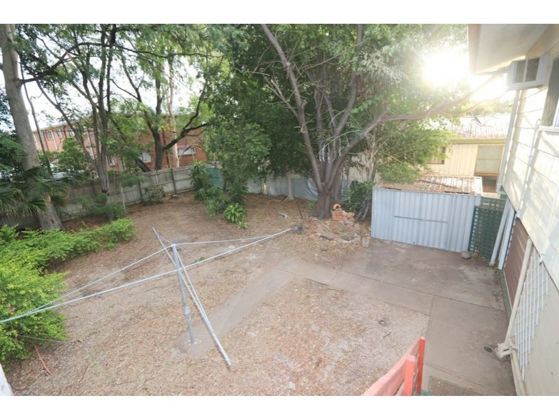 12 Mellish Crescent, Emerald QLD 4720