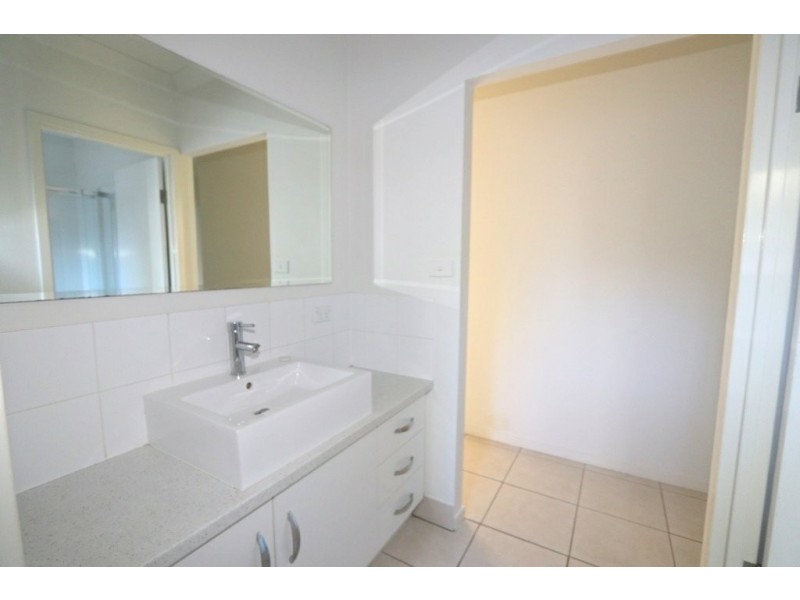 3 Paperbark Place, Emerald QLD 4720