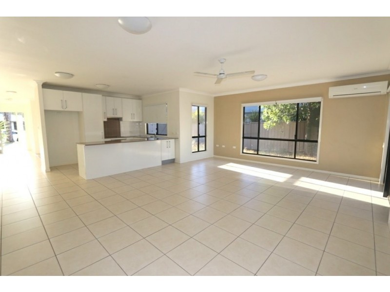 3 Paperbark Place, Emerald QLD 4720