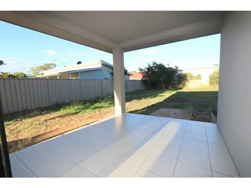 3 Paperbark Place, Emerald QLD 4720