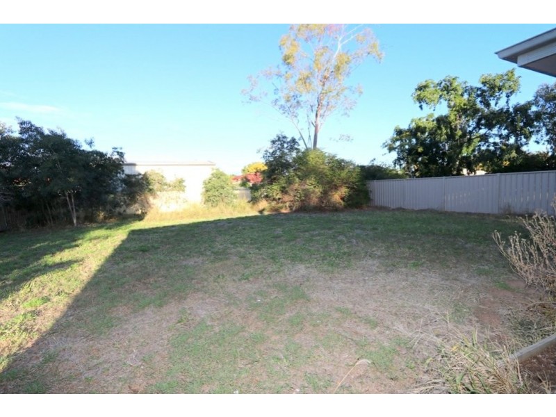 3 Paperbark Place, Emerald QLD 4720