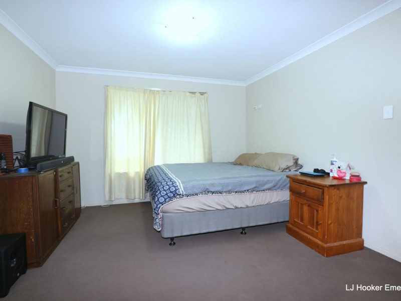 19 Vicki Close, Emerald QLD 4720