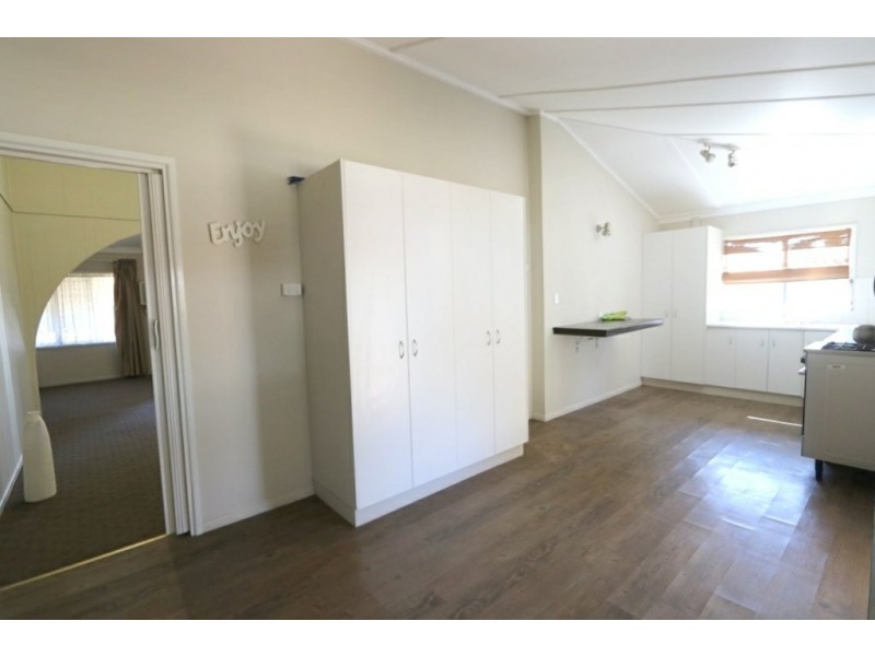 80 Anakie Street, Emerald QLD 4720