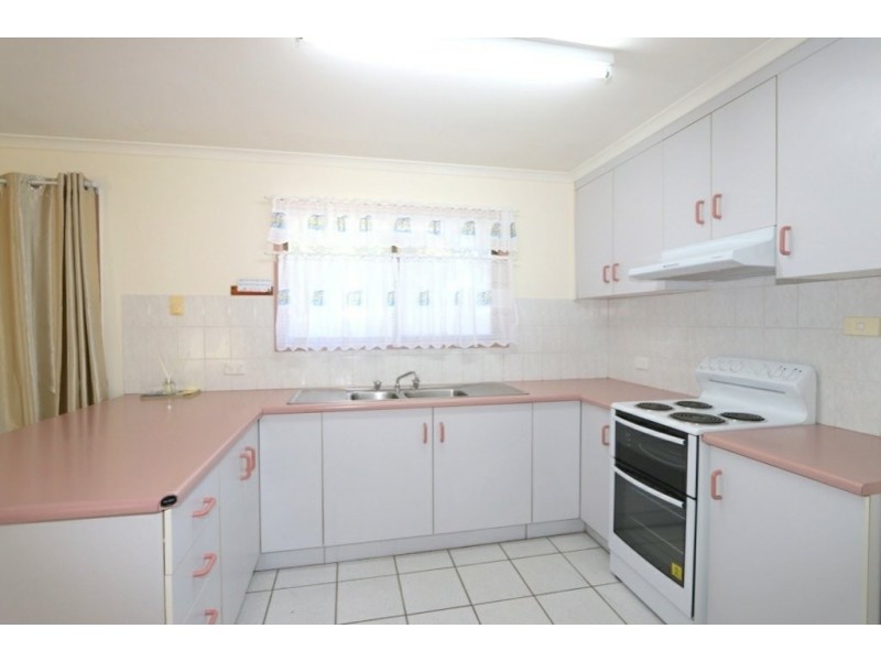 9 Wilby Place, Emerald QLD 4720