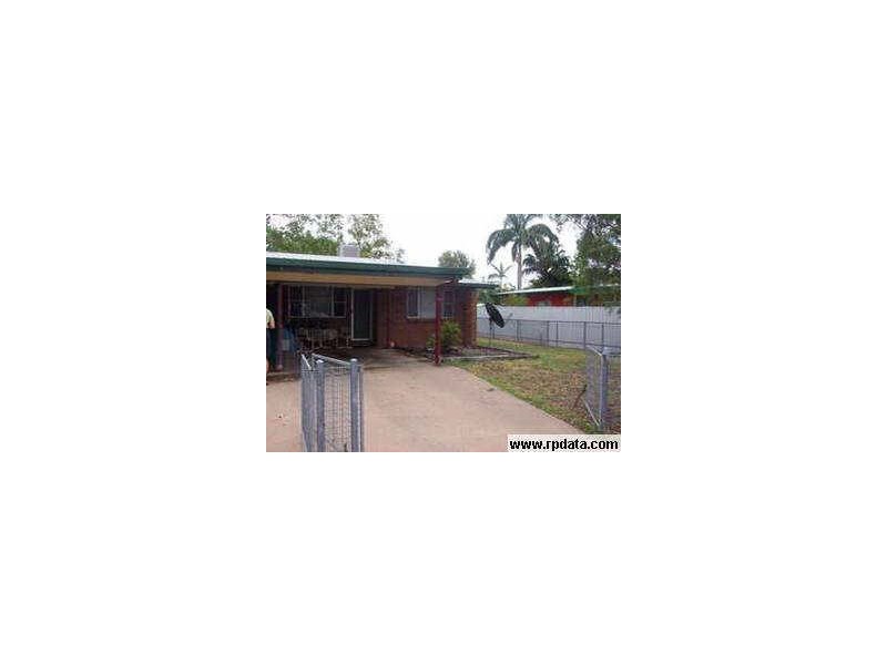 2/9 Garnet Street, Emerald QLD 4720
