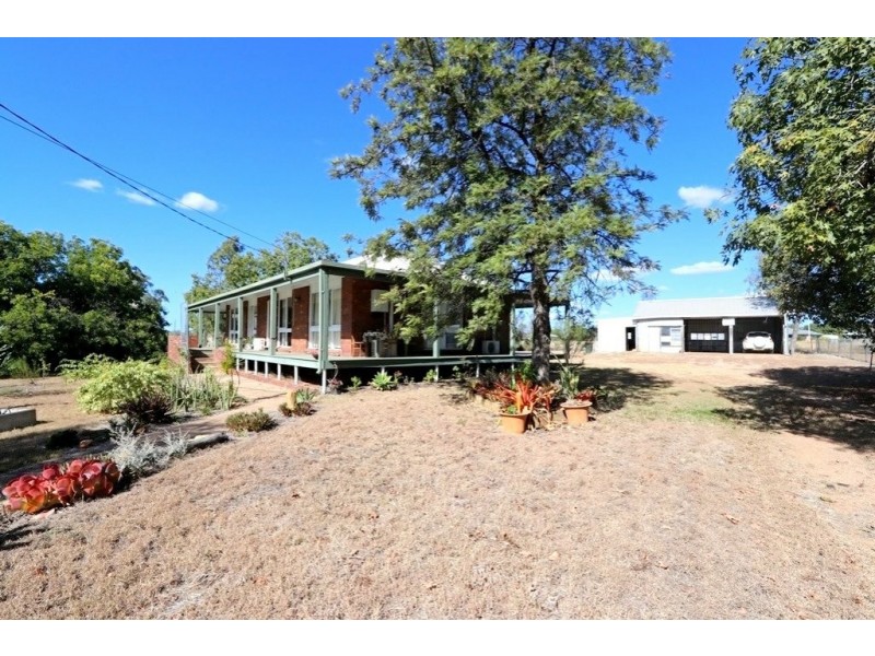 10 Retro Street, Capella QLD 4723