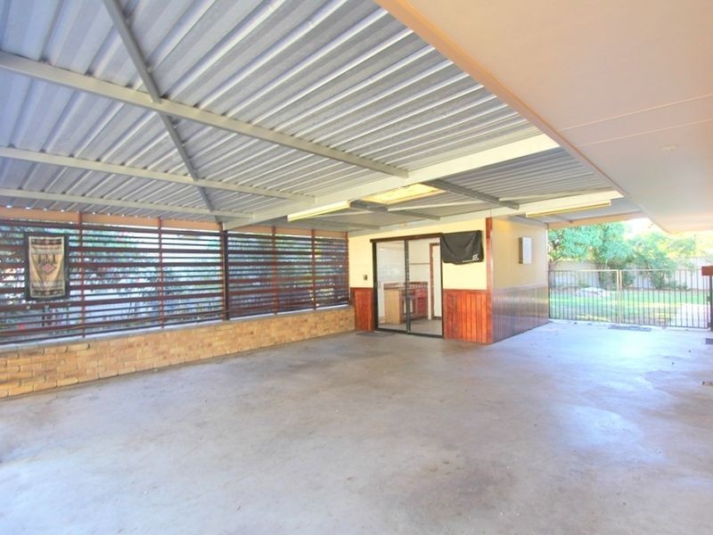 7 Fielder Place, Emerald QLD 4720