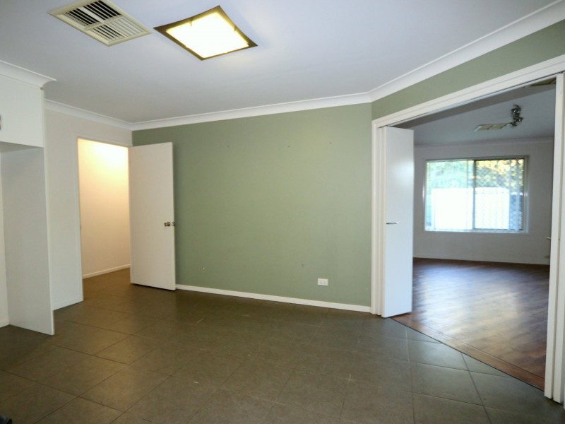 18 Kidd Street, Emerald QLD 4720