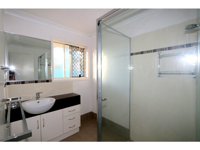 18 Kidd Street, Emerald QLD 4720