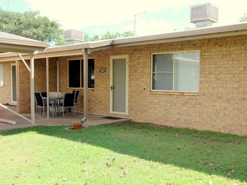 Unit 2/25 Baker Street, Emerald QLD 4720