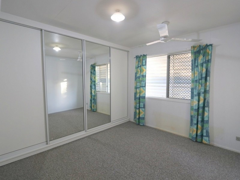 2 Loch Street, Emerald QLD 4720