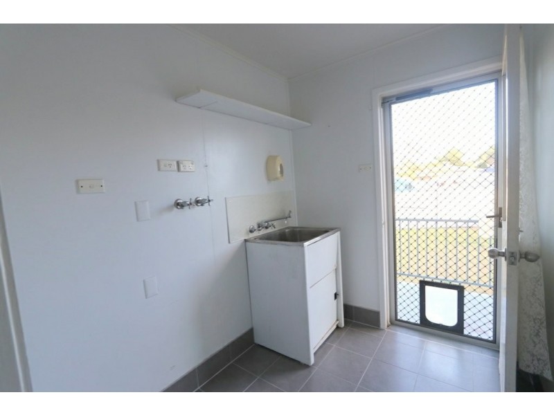 2 Loch Street, Emerald QLD 4720