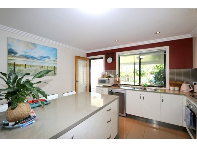 11 Brokenwood Street, Emerald QLD 4720