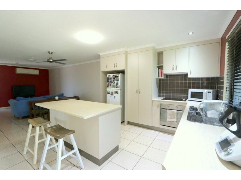 11 Brokenwood Street, Emerald QLD 4720