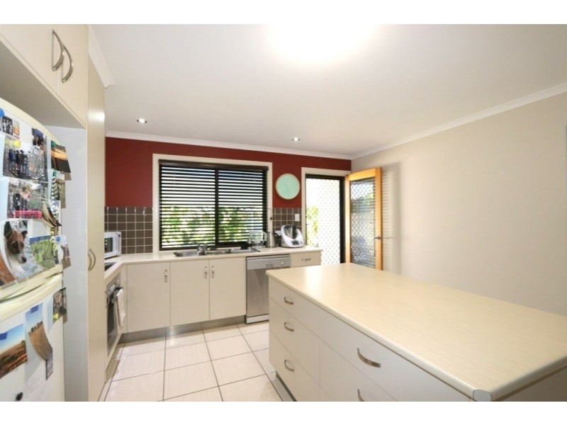 11 Brokenwood Street, Emerald QLD 4720